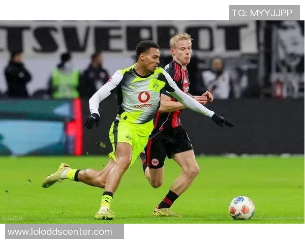 足总杯惊现冷门里昂逆转莱比锡引发全场震惊