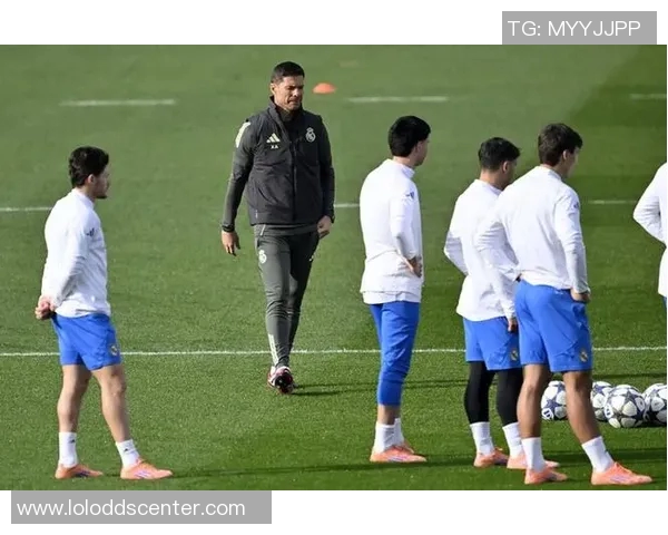 欧冠精彩对决那不勒斯与曼城战成平局帽子戏法引发全场热烈反响