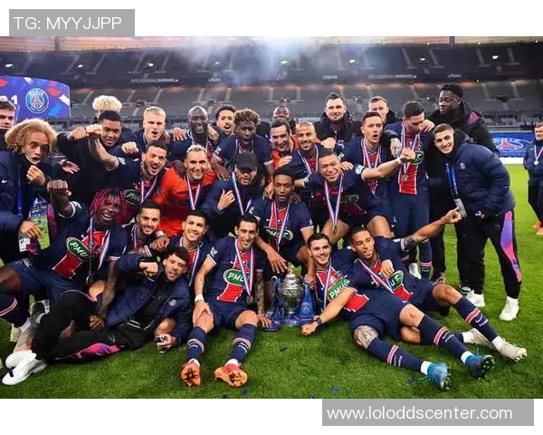 西甲激战巴黎圣日耳曼狂胜尤文图斯五球大捷引发全场沸腾