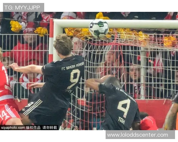 莱比锡狂胜曼联五球大捷点球大战瞬间引发全场沸腾分析战术细节